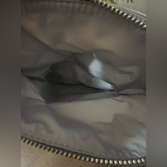 Marc Jacobs Preppy Nylon Mini Natasha Crossbody Bag (NWT) - Picture 5 of 10